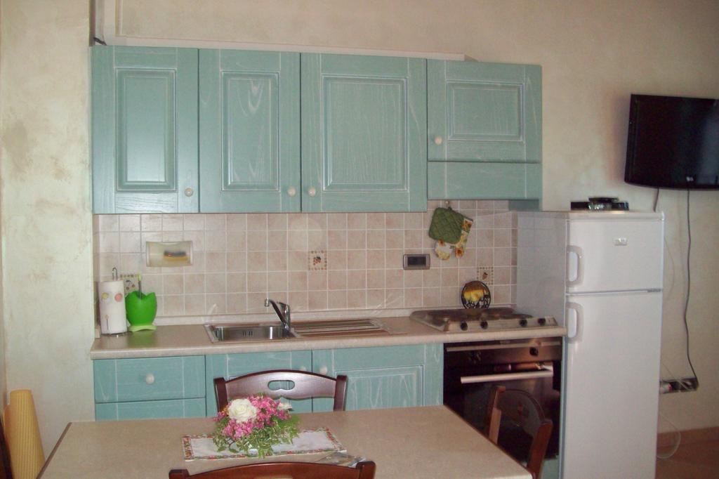 Villa Il Nido Delle Rondini à Testico Extérieur photo